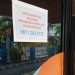Pengumuman aduan pelayanan secara online yang terpampang di depan pintu masuk kantor Ombudsman Perwakilan Provinsi Gorontalo. (istimewa)