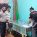 Kepolisian Sektor (Polsek) Bone Raya saat menggelar operasi pekat untuk mencegah gangguan kamtibmas dan berhasil mengamankan 7,8 liter miras jenis cap tikus. (Foto Istimewa)