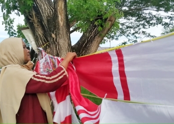 Penjual Bendera di Masa Pandemi