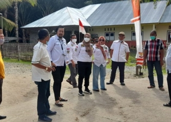 Komisi III DPRD Provinsi Gorontalo meninjau lokasi pengerjaan program Pisew, Jumat (13/8/2021) (istimewa)