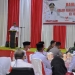 Bupati Pohuwato, Saiful A Mbuinga saat memberikan sambutannya kepada anggota Paskibraka yang melangsungkan ramah ramah di gedung aula Panua. (Foto: Mahmud/Gopos)