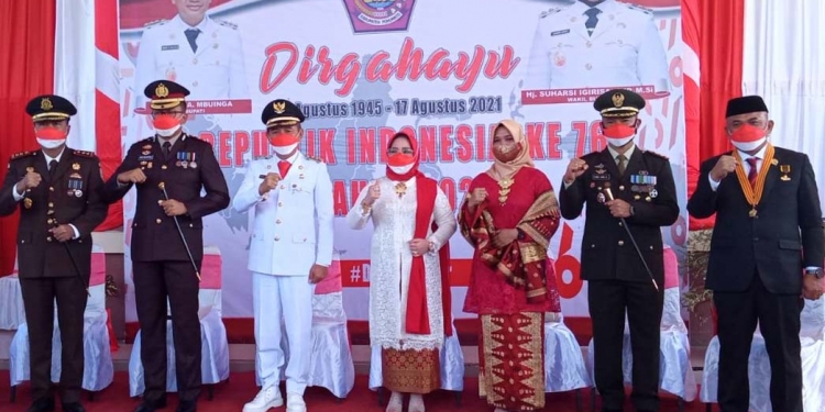 Bupati Pohuwato, Saiful A Mbuinga bersama jajaran forkopimda pohuwato, pada perayaan HUT RI ke 76. (Foto: Mahmud/Gopos)