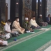 Pemangku adat dan pegawai syara Kabupaten Gorontalo Gelar Doa bersama menolak bala Pandemi Covid-19, di Masjid Jami Al-Muhtadin Kelurahan Hutuo, Selasa (17/8/2021) (Foto: Putra/Gopos)