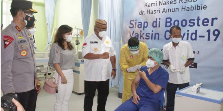 Vaksin Tahap III Moderna