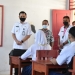 Wakil Wali Kota Gorontalo, Ryan F Kono saat meninjau PTM Terbatas. Foto (Diskominfo Kota Gorontalo)