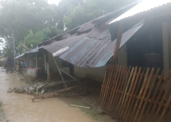 Kondisi Asrama Polres Gorontalo porak-poranda setelah diterjang banjir, Rabu (22/9/2021).(putra/gopos)