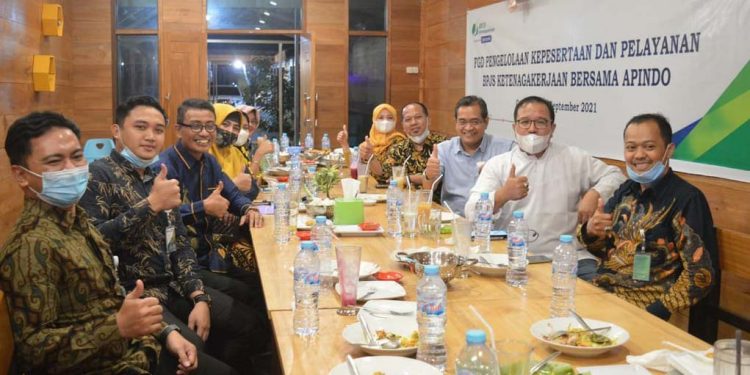 Focus Group Discussion Kepesrtaan dan Pelayanan BPJS Ketenagakerjaan bersama APINDO. (Foto dok. AKP)