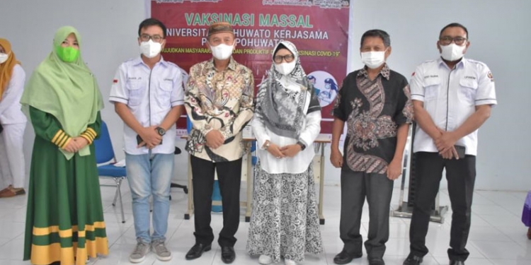 Bupati Pohuwato Optimistis Vaksinasi 116 Ribu Warga