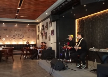 Hungyrypedia yang menawarkan suasana kekinian dengan aneka sajian makanan dan minuman. (sari/gopos)