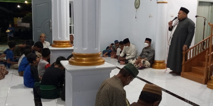 Hikmah Bulan Muharram, Jamaah Masjid Ar Rahman Padebuolo Gelar Doa Bersama