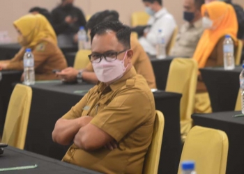 N.R. Monoarfa, Sekwan Kota Gorontalo sedang mengikuti rangkaian acara pembukaan seleksi pengisian Jabatan Pimpinan Tinggi (JPT) Pratama Kota Gorontalo, Senin (27/9/2021). (Foto: Sari/gopos)