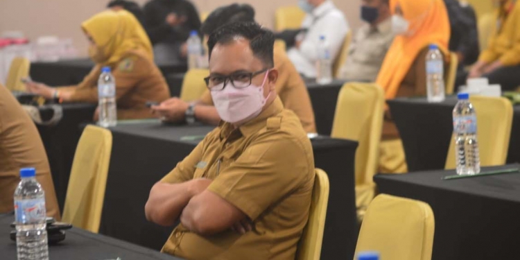 N.R. Monoarfa, Sekwan Kota Gorontalo sedang mengikuti rangkaian acara pembukaan seleksi pengisian Jabatan Pimpinan Tinggi (JPT) Pratama Kota Gorontalo, Senin (27/9/2021). (Foto: Sari/gopos)