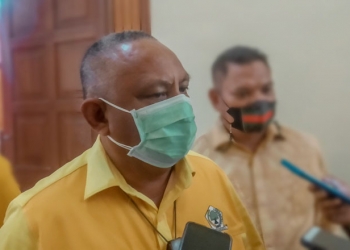 Ketua DPD I Partai Golkar Gorontalo, Rusli Habibie. (putra/gopos)
