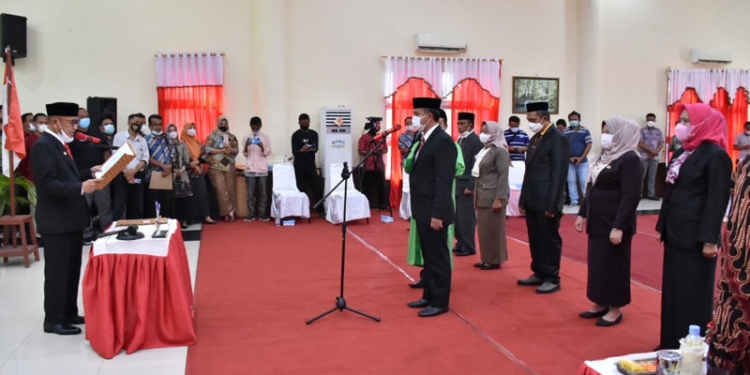 Pelantikan Sekda Pohuwato Iskandar Datau