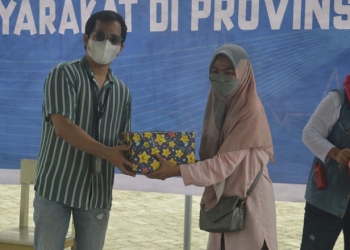Warga Antusias Ikuti Vaksinasi Dinkes-Bank Indonesia
