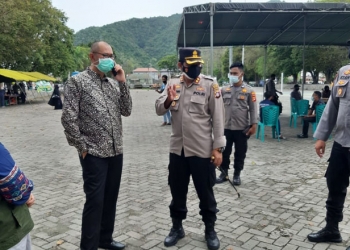 Kapolres Gorontalo Kota, AKBP Suka Irawanto, meninjau pelaksanaan vaksinasi massal di Kota Gorontalo, Sabtu (18/9/2021).