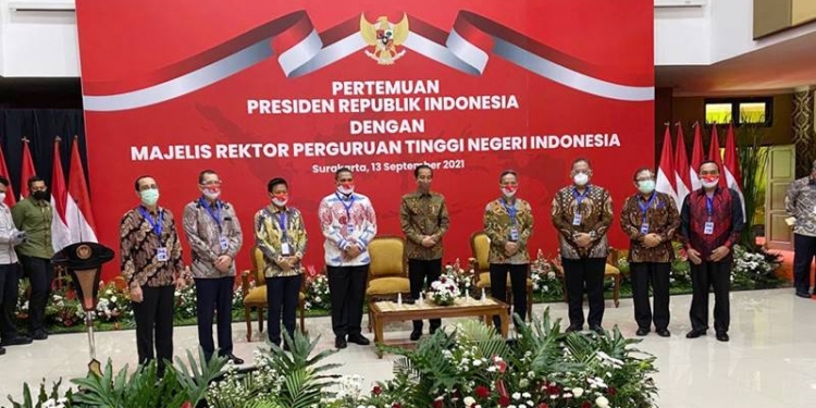 Pertemuan Majelis Rektor Perguruan Tinggi Negeri Indonesia (MRPTNI) bersama Presiden Joko Widodo, Senin (13/9/2021) (istimewa)