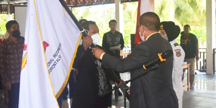 Prosesi pelantikan kepengurusan  KONI Kabupaten Gorontalo, masa periode 2021-2025 di Rumah Makan Orasawa, Sabtu (11/9/2021). (Foto: Putra/Gopos)