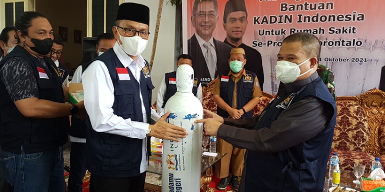 Kadin Gorontalo Bantu 200 tabung oksigen