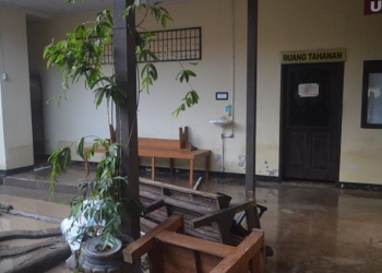 Kondisi ruang tahanan Polres Gorontalo pasca diterjang banjir bandang, Jumat (1/10/2021).