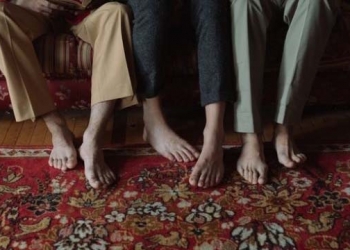 Ilustrasi pasangan poligami. (Pexels/cottonbro)