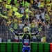 Pebalap Valentino Rossi menyapa penggemarnya di Grand Stand VR46 Sirkuit Missano, Ahad (24/10/2021).