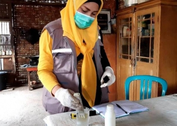 pemeriksaan sampel kualitas air minum