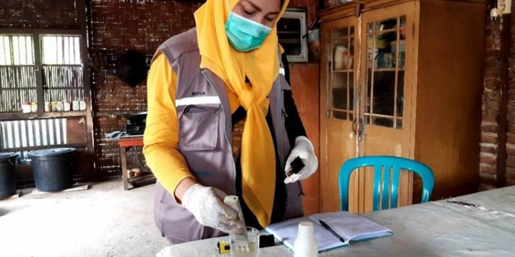 pemeriksaan sampel kualitas air minum