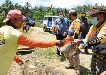 Bantuan warga vaksin