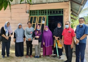 DPRD Gorontalo saat melakukan Monotpring terhadap bantuan sosial Pemerintah Provinsi Gorontalo di Pohuwato. Foto istimewa