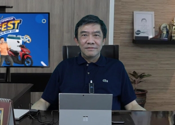 Caption Foto 1
Chief Executive Officer (CEO) FIFGROUP, Margono Tanuwijaya, mengatakan FIFGROUP sebagai perusahaan yang selalu berusaha memberikan inovasi melalui digitalisasinya, diharapkan dapat memudahkan seluruh pelanggan dalam mengakses layanan FIFGROUP.