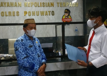 Kepala Bidang Dinas Penanaman Modal dan Pelayanan Terpadu Satu Pintu (PTSP) Hasan Haluta. Senin (29/11/2021)