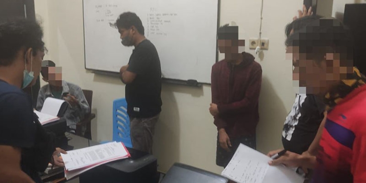 Tiga pelaku pencurian kabel di toko elektronik di Kelurahan Tuladenggi, Kecamatan Dungingi, Kota Gorontalo diamankan oleh Polsek Dungingi bersama Polres Gorontalo Kota. (istimewa)