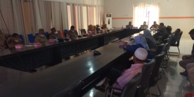 Rapat dengar pendapat DPRD Pohuwato bersama sejumlah pimpinan OPD.