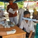 Vaksinasi bagi pelajar dan lansia yang berlangsung di Lapangan Taruna Remaja Kota Gorontalo, Rabu (17/11/2021). (sari/gopos.id)