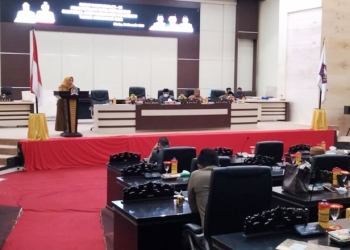 Wakil Bupati (Wabub) Suharsi Igirisa menyampaikan Nota Pengantar Rancangan Peraturan Daerah (Ranperda) APBD tahun anggaran 2022. (istimewa)