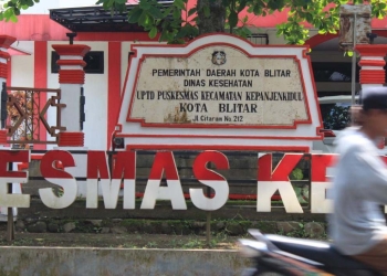 Puskesmas Kepanjen Kidul Kota Blitar (tampak dari depan). (Foto: Ma'ruf/gopos)