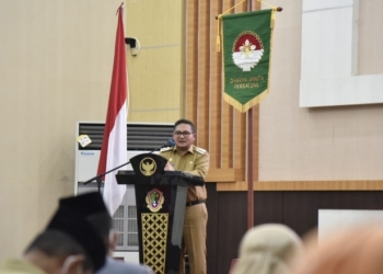 Wali Kota Gorontalo, Marten Taha saat memberikan sambutan pada HUT DWP ke-22. FOto (Diskominfo Kota Gorontalo