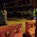 Personel Polres Gorontalo Kota saat melakukan penyekatan jalan. Foto istimewa