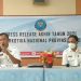 Kepala BNNP Gorontalo, Brigjen Pol Sukandar (kiri) bersama Kabag Umum BNNP Gorontalo, Karim Enggahu, menyampaikan konferensi pers capaian BNNP Gorotnalo 2021, Kamis (23/12/2021). (muhajir/gopos)