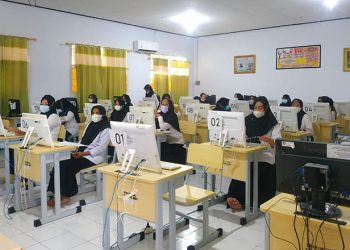 Peserta ujian P3K Kabupaten Pohuwato. Rabu 08/12/2021 (foto : Yusuf Konoli)