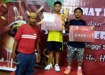 Dua petenis TDCT Muara Tirta Gorontalo, Syawal Noor Kaluku, dan Anggara Ahmanudin Adrian, meraih Juara 1 dan Juara 3 pada turnamen tenis piala Gubernur Sulut, di Manado, Sulut, 7-10 Desember 2021. (Istimewa)