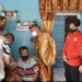 BUpati Pohuwato, Saipul Mbuinga bersama forkopinda melaksanakan vaksinasi secara door to door (istimewa)