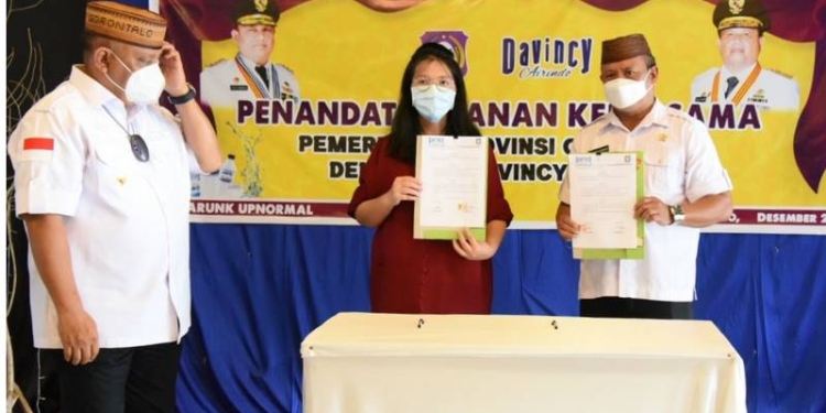 Air kemasan lokal