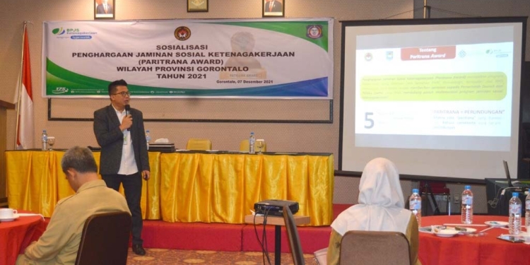 Pelaksanaan sosialisasi Paritrana Award 2021, bagi pemerintah daerah di wilayah Provinsi Gorontalo yang diselenggarakan oleh BPJAMSOSTEK Cabang Gorontalo, di Hotel Maqna Kota Gorontalo, Selasa (7/12/2021). (Foto Istimewa)