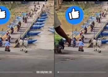 Jembatan perahu milik Haji Endang yang melintang melewati Sungai Citarum.