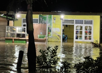 Banjir yang melanda wilayah Desa Garapia, Kecamatan Monano, Gorontalo Utara, Senin (24/1/2022). (istimewa)