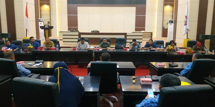 DPRD Pohuwato Gelar RDP Dengan Dinas Perkim Pohuwato. 17/01/2022 (Yusuf/Gopos)