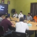 Ketua DPRD Kabupaten Bone Bolango, Halid Tangahu saat mengadakan pertemuan bersama pihak Kementerian Energi dan Sumber Daya Mineral (ESDM) dan Dirjen Mineral dan Batu Bara (Minerba) pusat ke kantor DPRD Kabupaten Bone Bolango, Rabu (19/1/2022). (Foto: Putra/Gopos)