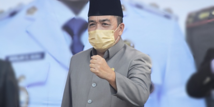 Ketua DPRD Kabupaten Bone Bolango, Halid Tangahu. (Foto: Putra/Gopos)